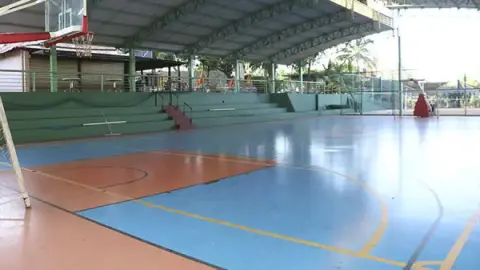 Quadra poliesportiva coberta atração para esportes no Thermas dos Laranjais