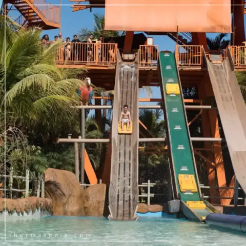 thermas-e-cia-imagem-galeria-escorregador-flutuante-atracao-radical-no-thermas-dos-laranjais-6897a562f1d18_0.webp
