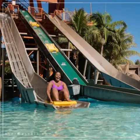 thermas-e-cia-imagem-galeria-escorregador-flutuante-atracao-radical-no-thermas-dos-laranjais-6897a5663c2e3_4.webp