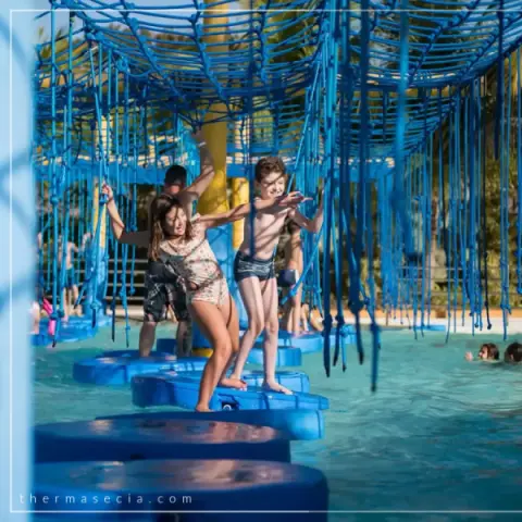 thermas-e-cia-imagem-galeria-piscina-maluca-atracao-para-familia-no-thermas-dos-laranjais-6897a593b0f87_1.webp