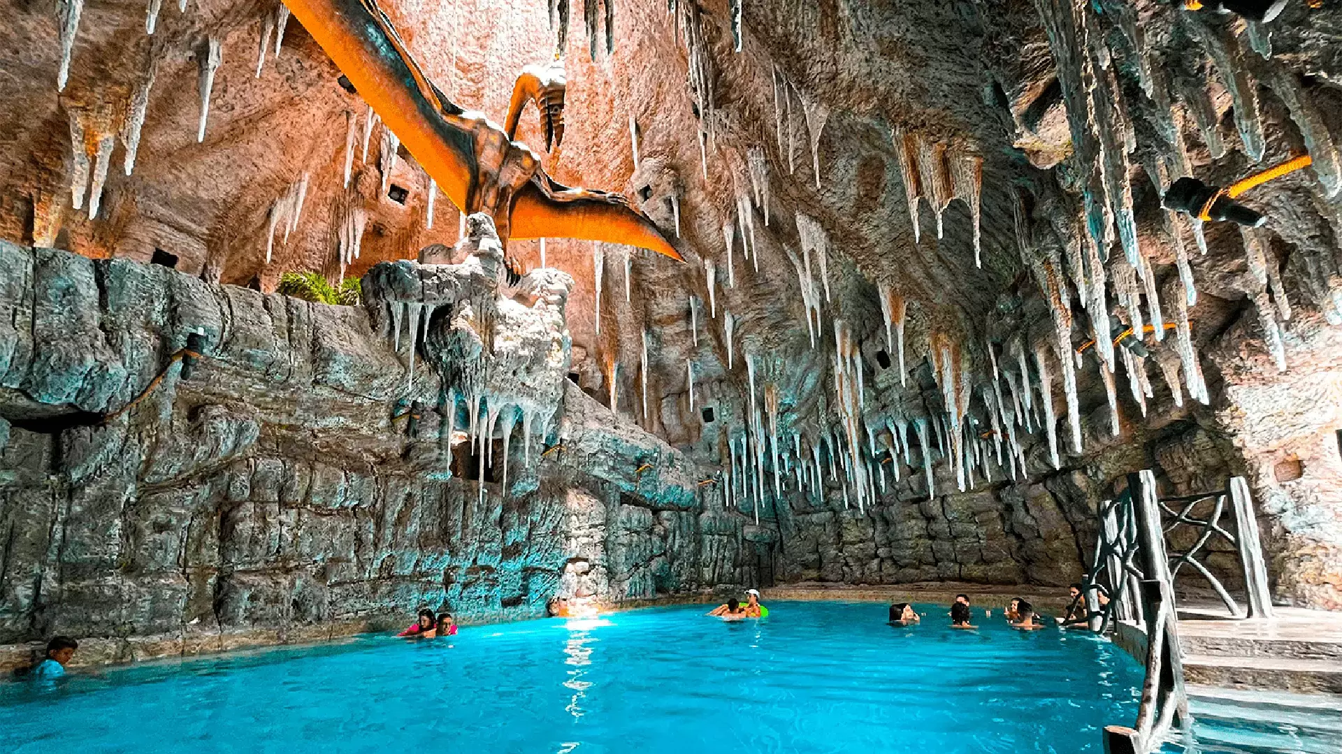 Terra Parque Eco Resort: Aventura, Vulcão e Natureza em Pirapozinho - SP