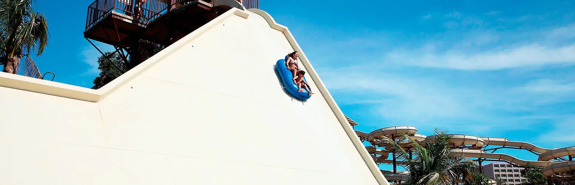 Hospedagem Hot Beach Resort em Olímpia SP